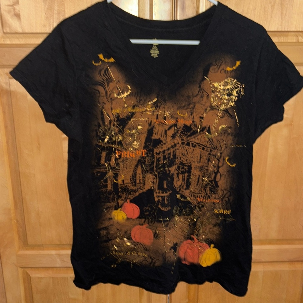 Awesome shirt size LG12–14 black, gold orange awesome design comfy 100% cotton